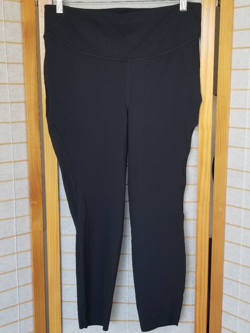 Lululemon Black Leggings Base Pace High-Rise Tight LW5DKHS Size 14